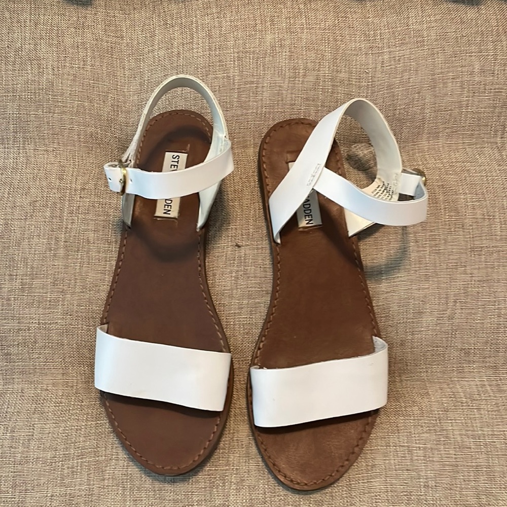 Sandal